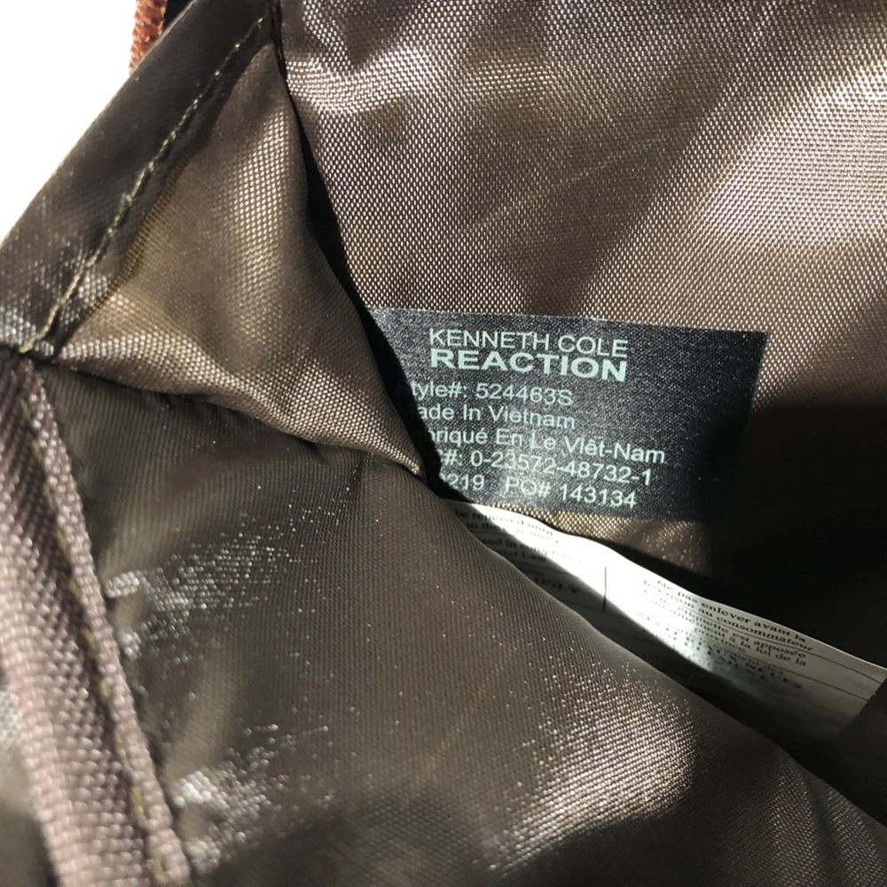 Kenneth Cole Reaction Manhattan Colombian Briefcase ( USED )